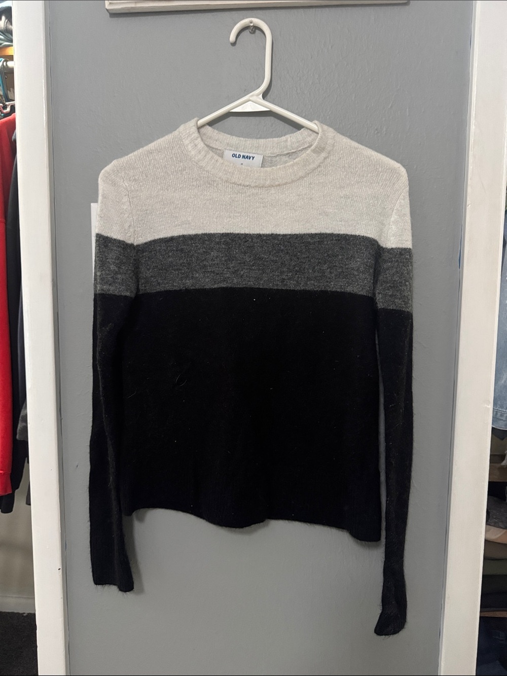 Old Navy Black, Gray & Cream Colorblock Crewneck Sweater